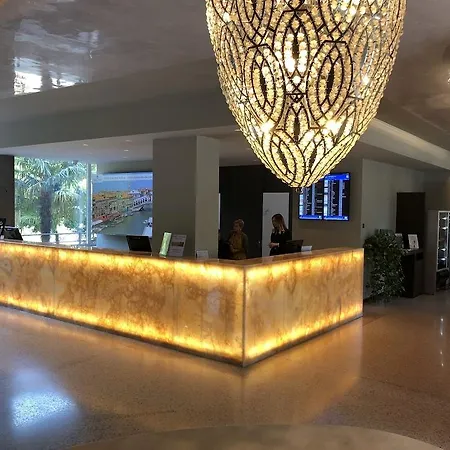 Hotel Antony - Venice Airport 4*